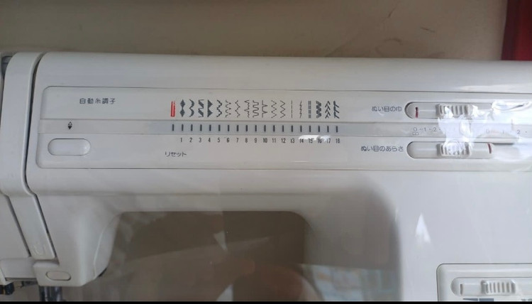 چرخ خیاطی برند ژانومه مدل S6300 با قابلیت ۱۸ مدل دوخت